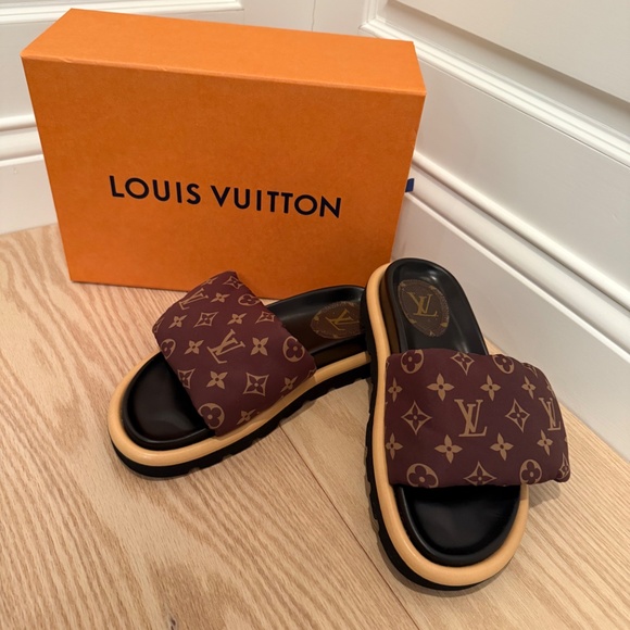 Louis Vuitton POOL PILLOW COMFORT MULE Size 38 - Picture 2 of 16